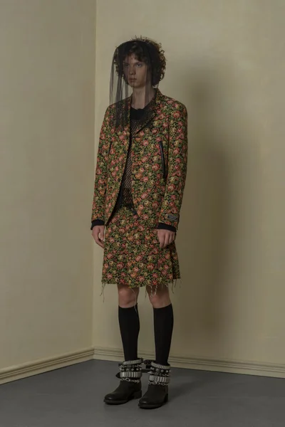 Look 5